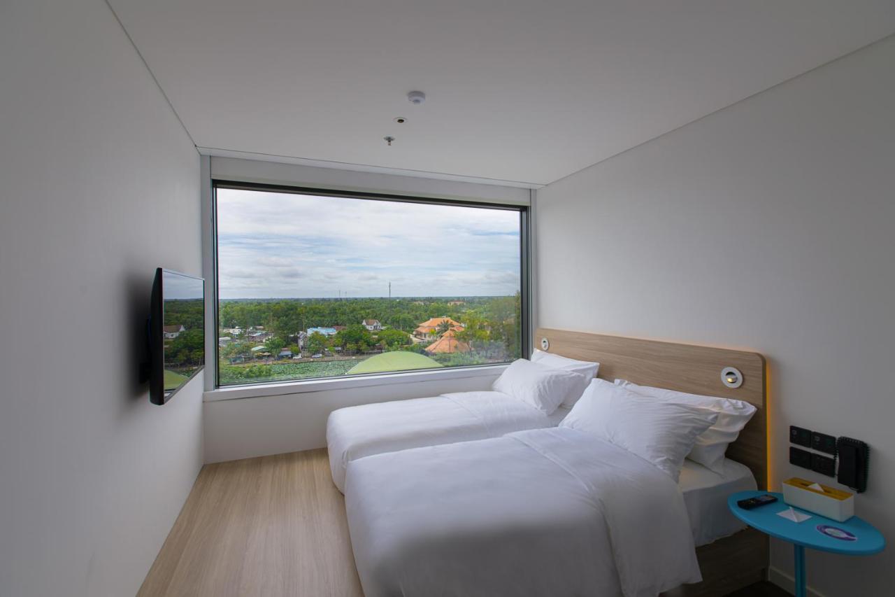 SOJO Hotel Hau Giang Vi Thanh Extérieur photo